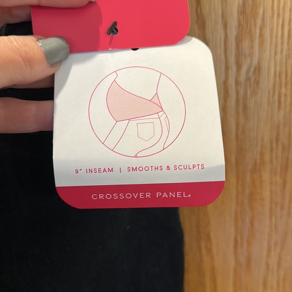 Isabel Maternity Black Over Belly Bermuda shorts with supportive crossov… - Picture 4 of 13